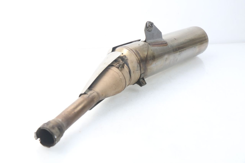 photo de RIGHT EXHAUST YAMAHA TDM ABS 900 (2002 - 2014) - Technical close-up