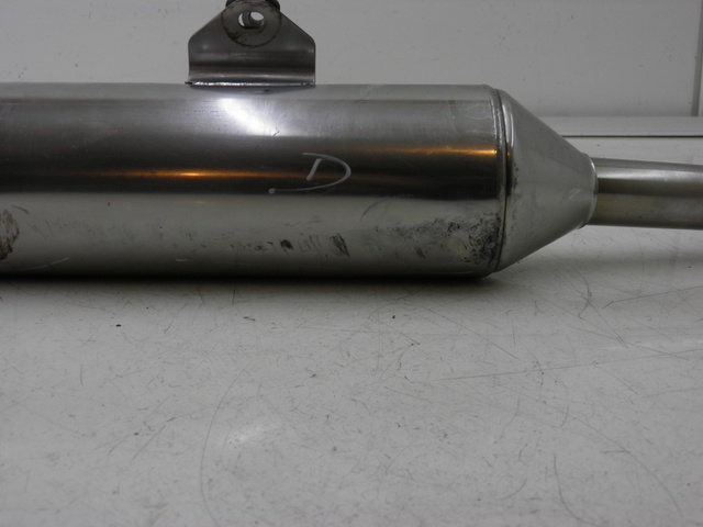 photo de RIGHT EXHAUST YAMAHA FJR 1300 (2004 - 2005) - Technical close-up