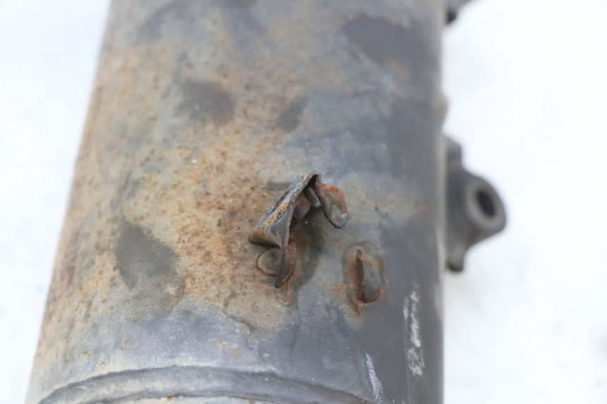 photo de EXHAUST LONGJIA EASY MAX 125 (2020 - 2024) - Fixing points details