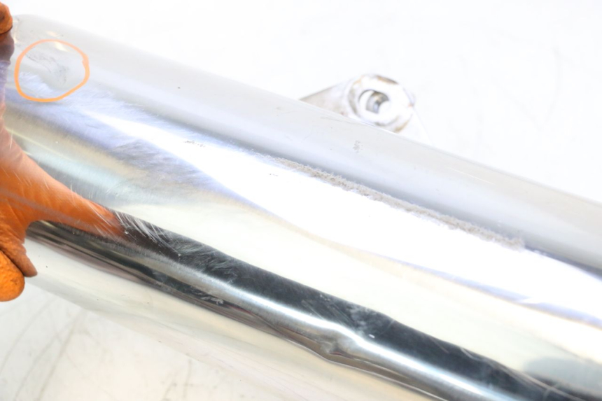 photo de LEFT EXHAUST YAMAHA FJR 1300 (2001 - 2005) - Zoom on usage condition