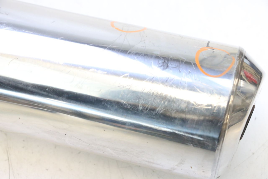 photo de LEFT EXHAUST YAMAHA FJR 1300 (2001 - 2005) - Alternative perspective