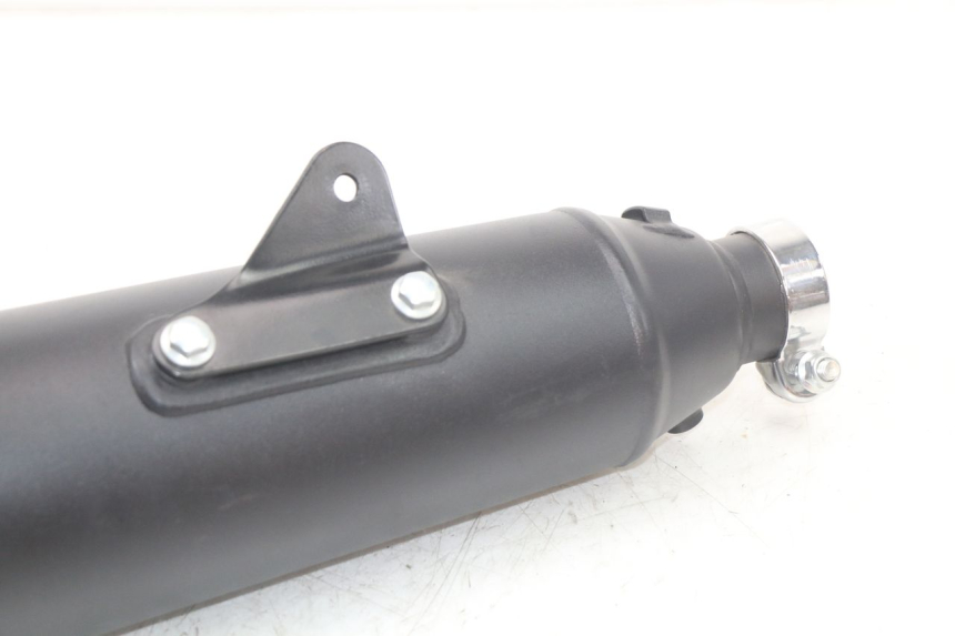 photo de LEFT EXHAUST ROYAL ENFIELD CONTINENTAL GT 650 (2019 - 2024) - Distinctive features