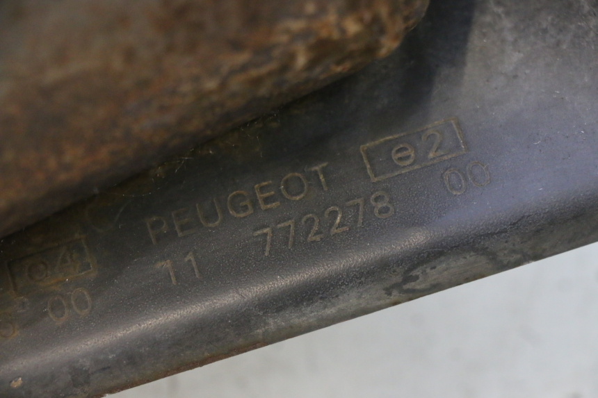 photo de EXHAUST PIPE PEUGEOT KISBEE 2T 50 (2010 - 2017) - Component detail