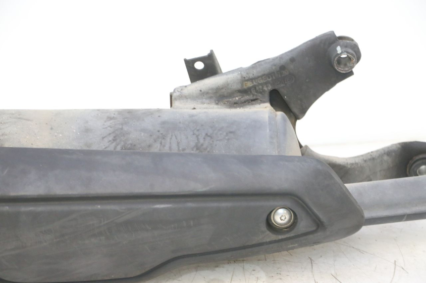 photo de EXHAUST PEUGEOT KISBEE 4T 50 (2023 - 2026) - Focus on structure