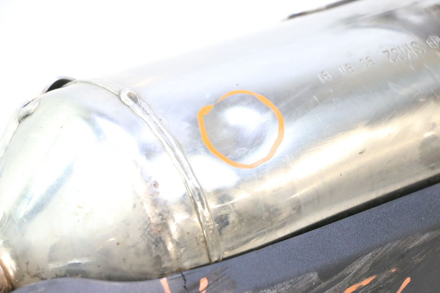 photo de EXHAUST PIPE PIAGGIO MP3 LT 400 (2007 - 2012) - Zoom on usage condition