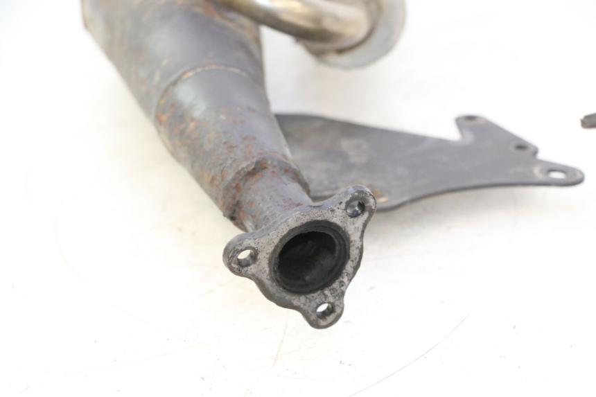 photo de EXHAUST PIPE KEEWAY RY6 2T 50 (2011 - 2019) - Focus on structure