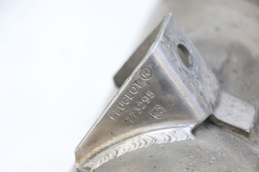 photo de EXHAUST PEUGEOT SATELIS 125 (2013 - 2018) - Technical close-up