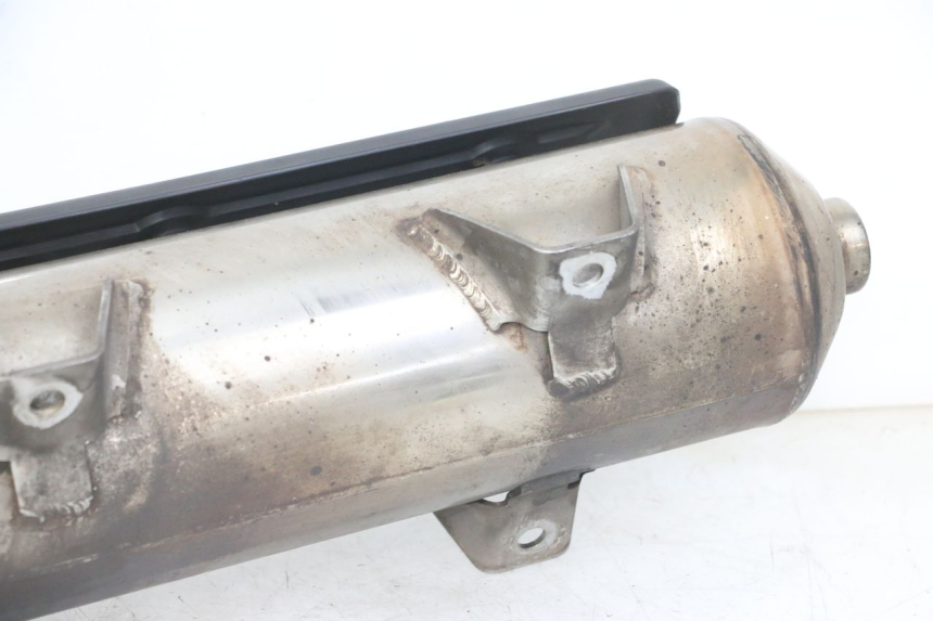 photo de EXHAUST PEUGEOT SATELIS 125 (2013 - 2018) - Surface and material condition