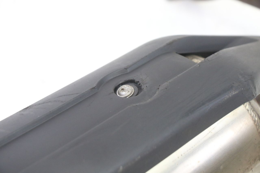 photo de EXHAUST PEUGEOT SATELIS 125 (2013 - 2018) - Distinctive features