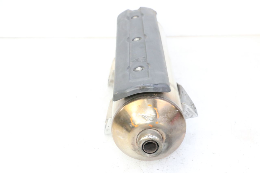 photo de EXHAUST PIPE PEUGEOT SATELIS 125 (2006 - 2009) - Distinctive features