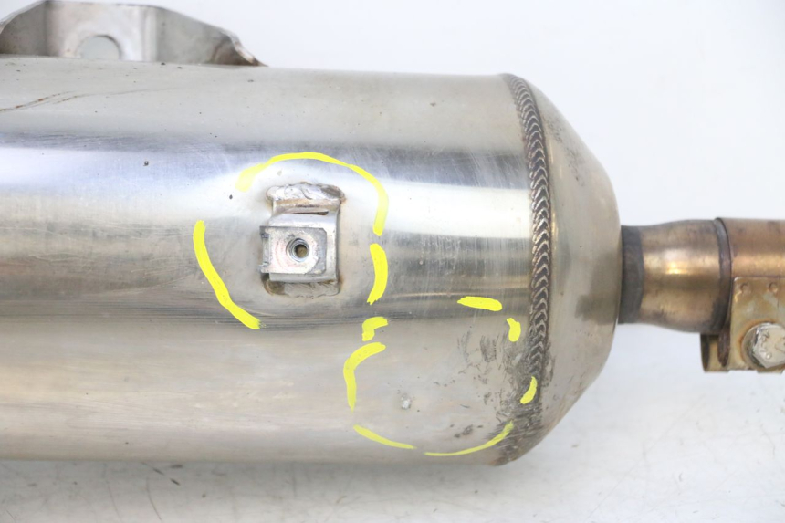 photo de EXHAUST PEUGEOT SATELIS 125 (2013 - 2018) - Detailed visual inspection