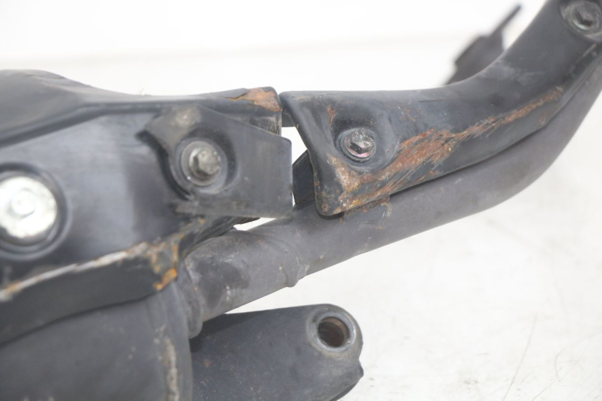 photo de EXHAUST PIPE HONDA SCV LEAD 100 (2003 - 2007) - Fixing points details