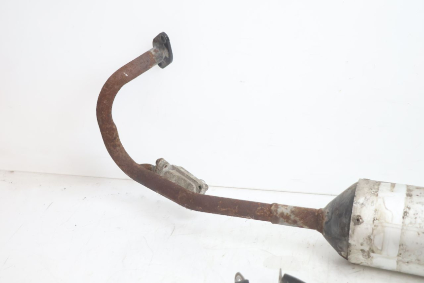 photo de EXHAUST BAOTIAN TRAVEL SPIRIT 50 (2010 - 2012) - Component zoom