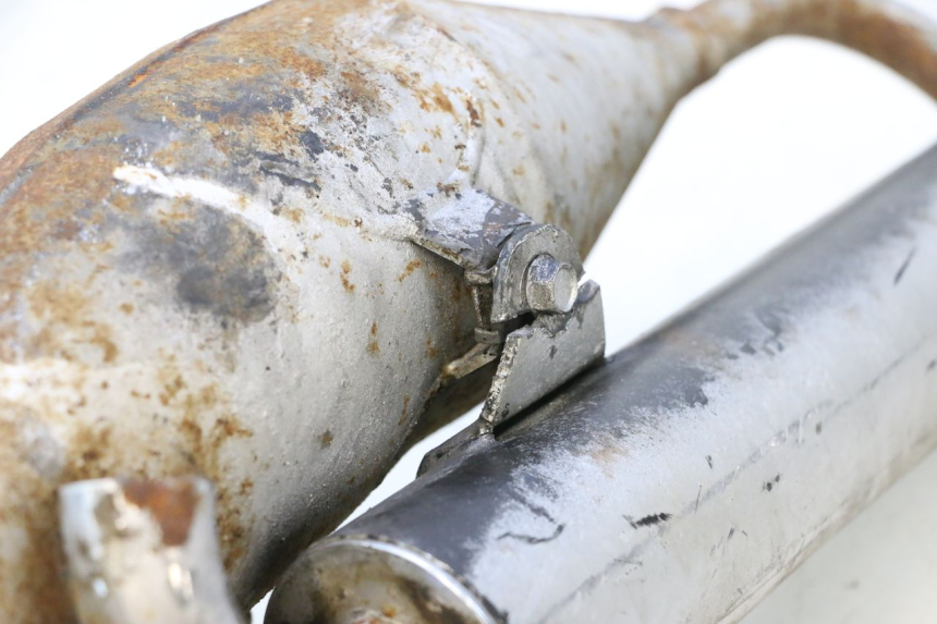 photo de EXHAUST PIPE PEUGEOT VIVACITY 50 (1998 - 2003) - Zoom on usage condition