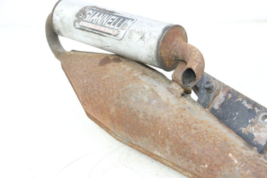 photo de EXHAUST PIPE PEUGEOT VIVACITY 50 (1998 - 2003) - Focus on structure