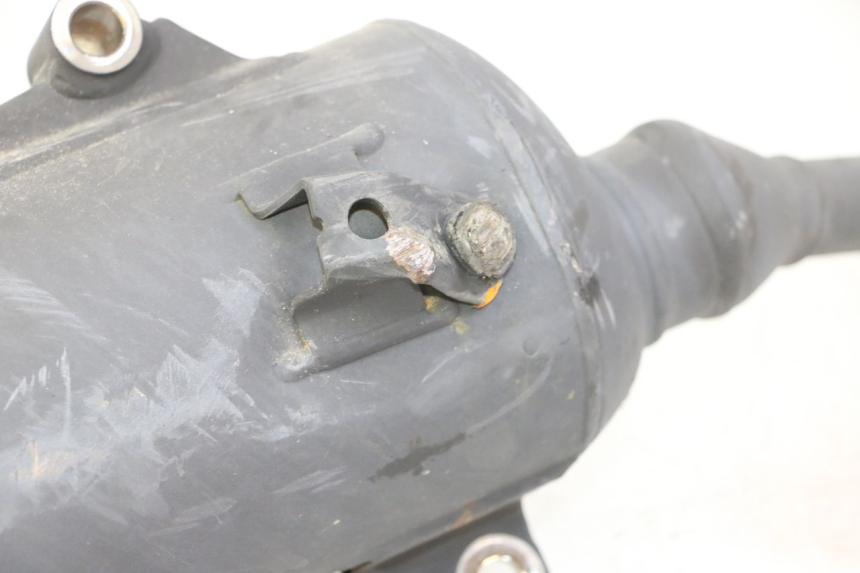 photo de EXHAUST YAMAHA XMAX X-MAX 125 (2021 - 2025) - Alternative angle