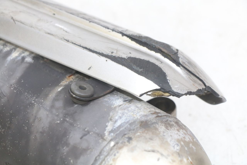 photo de EXHAUST PIPE YAMAHA YP MAJESTY 125 (2007 - 2010) - Technical close-up