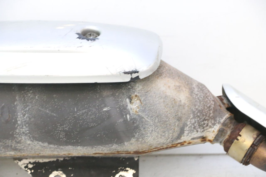 photo de EXHAUST PIPE YAMAHA YP MAJESTY 125 (2002 - 2006) - Zoom on usage condition