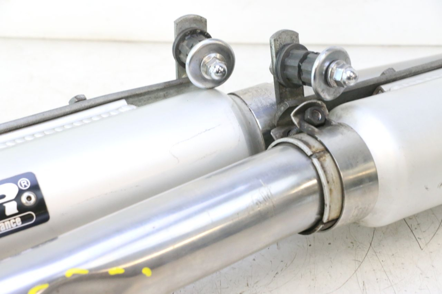 photo de EXHAUST PIPE KAWASAKI ZZR 600 (1995 - 2004) - Zoom on usage condition