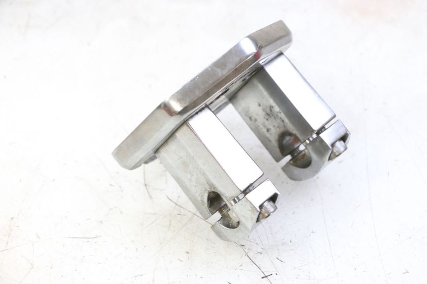 photo de HANDLEBAR RISER KYMCO AGILITY NAKED RENOUVO 2T 50 (2011 - 2018) - Alternative perspective