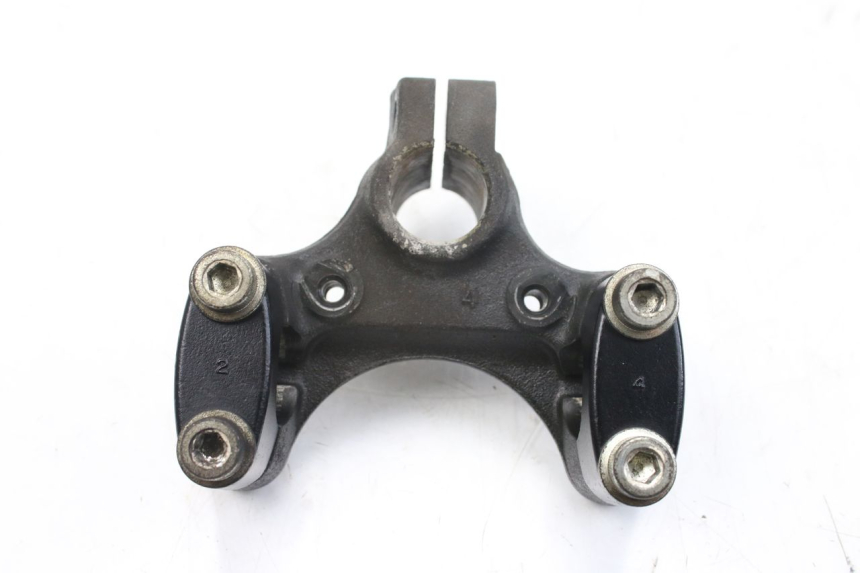 photo de HANDLEBAR RISER SUZUKI AN BURGMAN 400 (2006 - 2010) - Alternative perspective