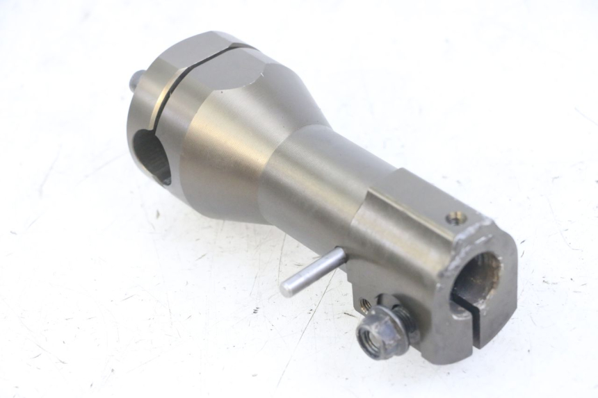 photo de HANDLEBAR STEM MBK BOOSTER SPIRIT NAKED 50 (2004 - 2017) - Fixing points details