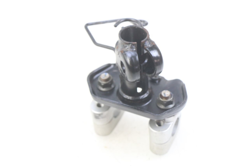 photo de HANDLEBAR RISER YAMAHA BW'S BWS 125 (2010 - 2013) - Zoom on usage condition