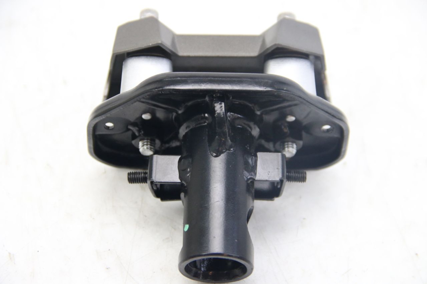 photo de HANDLEBAR RISER SYM JET 4 4T 50 (2018 - 2021) - Alternative perspective