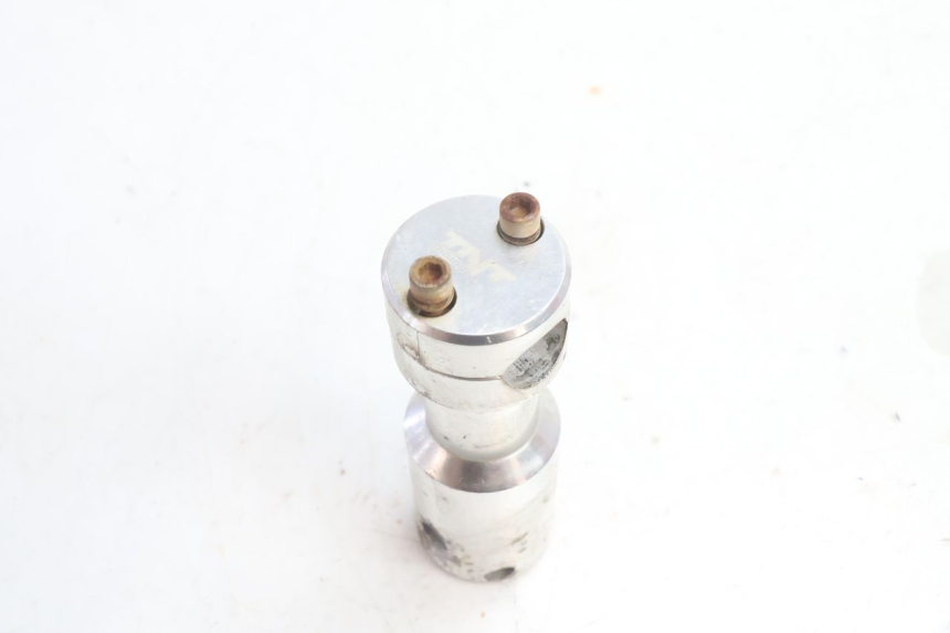 photo de HANDLEBAR STEM PEUGEOT LUDIX BLASTER 50 (2006 - 2014) - Zoom on usage condition