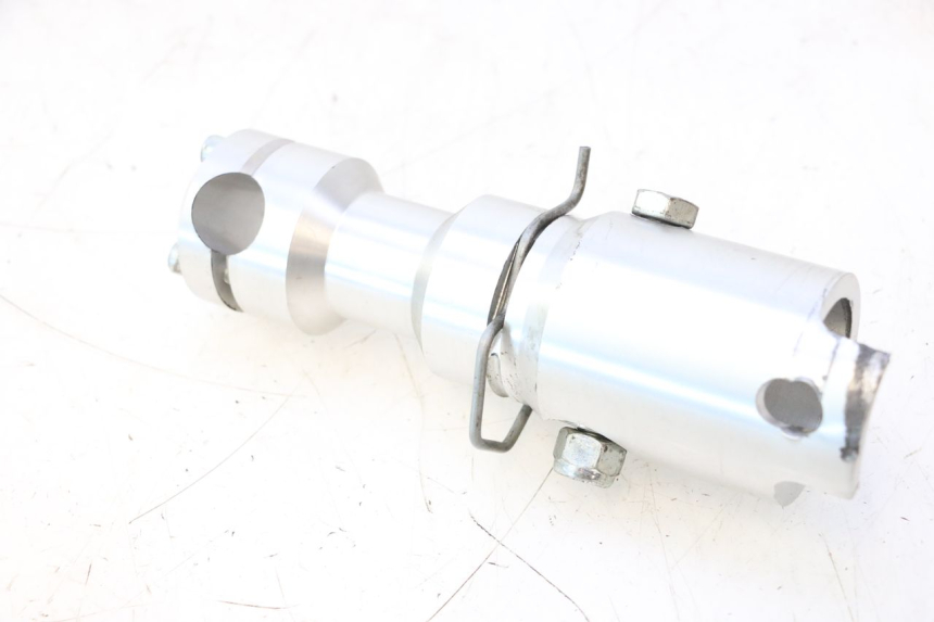 photo de HANDLEBAR STEM PEUGEOT LUDIX SNAKE 2T 50 (2004 - 2014) - Zoom on usage condition