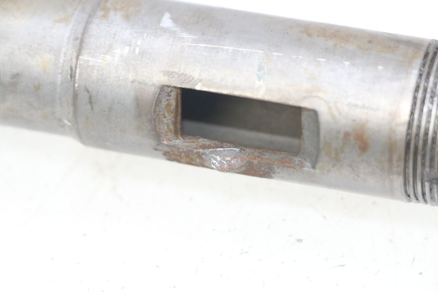 photo de HANDLEBAR RISER PIAGGIO MP3 LT 300 (2010 - 2016) - Fixing points details