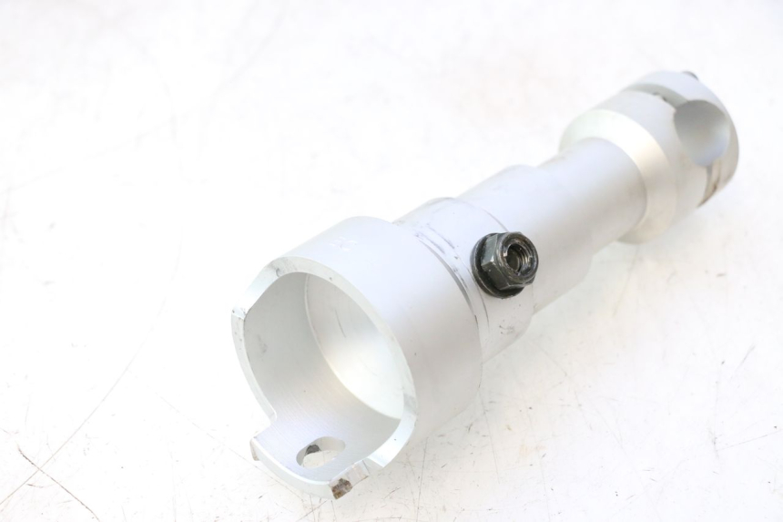 photo de HANDLEBAR STEM PEUGEOT STREETZONE NAKED 2T 50 (2014 - 2018) - Additional view of the item