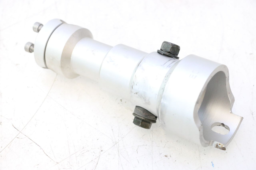 photo de HANDLEBAR STEM PEUGEOT STREETZONE NAKED 2T 50 (2014 - 2018) - Distinctive features