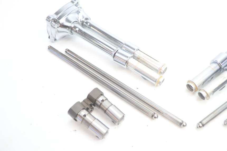 photo de HYDRAULIC LIFTER HARLEY DAVIDSON ROAD GLIDE FLTRXSE 1920 (2018 - 2022) - Component detail