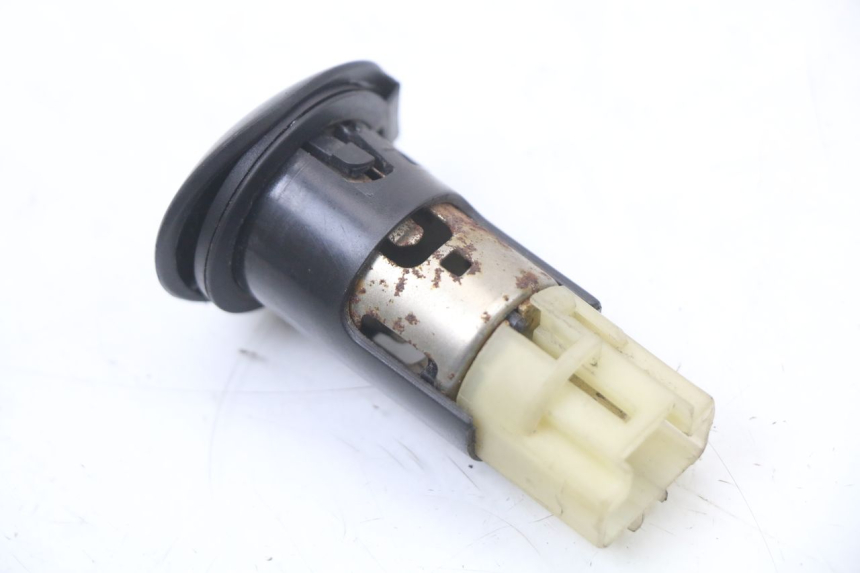 photo de CIGAR LIGHTER SOCKET PEUGEOT CITYSTAR 50 (2013 - 2017) - Alternative perspective