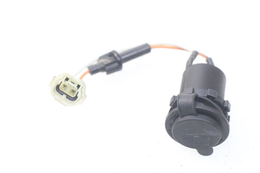 photo de CIGARETTE LIGHTER SOCKET KYMCO DINK STREET 125 (2009 - 2014) - Component detail