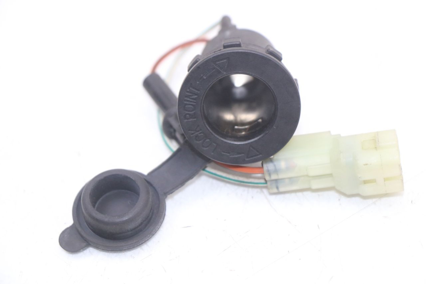 photo de CIGARETTE LIGHTER SOCKET KYMCO DINK STREET 125 (2009 - 2014) - Component detail