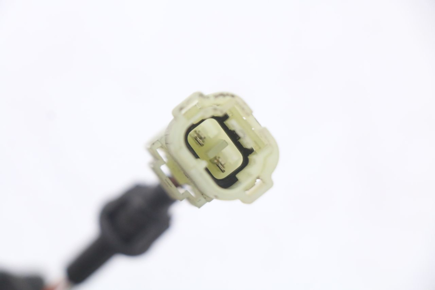 photo de CIGARETTE LIGHTER SOCKET KYMCO DINK STREET 125 (2009 - 2014) - Technical close-up