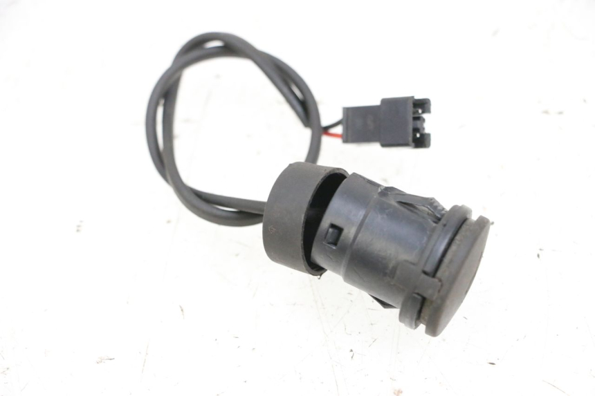 photo de CIGAR LIGHTER SOCKET SEGWAY NINEBOT E125S 1 (2022 - 2026) - Zoom on usage condition