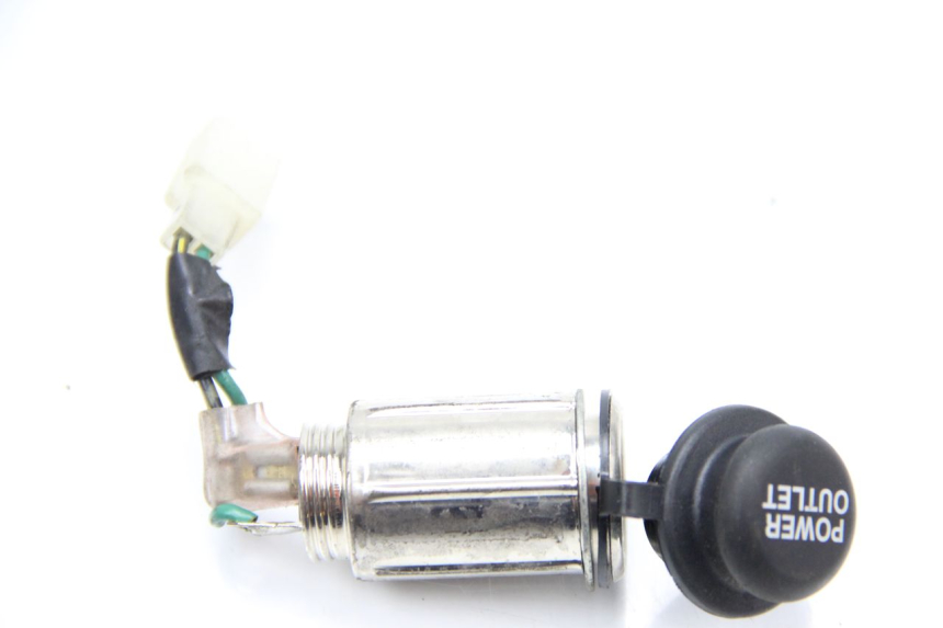 photo de CIGAR LIGHTER SOCKET HONDA FES PANTHEON 125 (2003 - 2007) - Main view