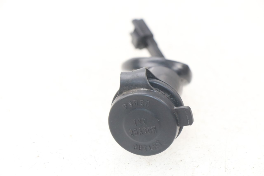 photo de CIGARETTE LIGHTER SOCKET YAMAHA FJR ABS 1300 (2006 - 2012) - Component detail