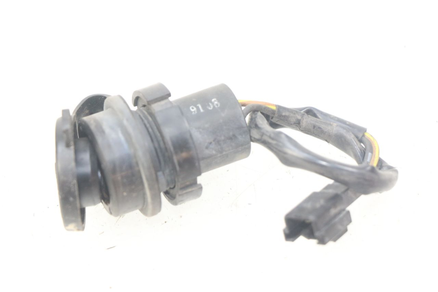 photo de CIGARETTE LIGHTER SOCKET YAMAHA FJR ABS 1300 (2006 - 2012) - Alternative perspective