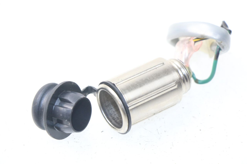 photo de CIGAR LIGHTER SOCKET HONDA INTEGRA NC D 750 (2016 - 2018) - Alternative perspective