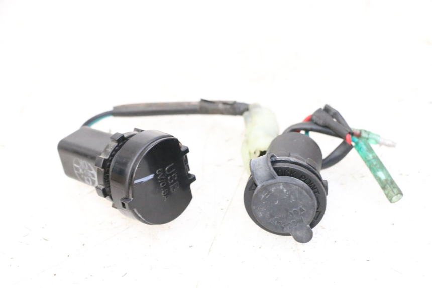 photo de CIGAR LIGHTER SOCKET SYM JOYMAX 125 (2010 - 2017) - Main view