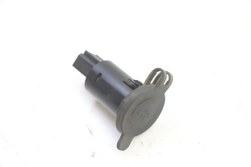 photo de CIGAR LIGHTER SOCKET PEUGEOT KISBEE 2T 50 (2018 - 2022) - Zoom on usage condition