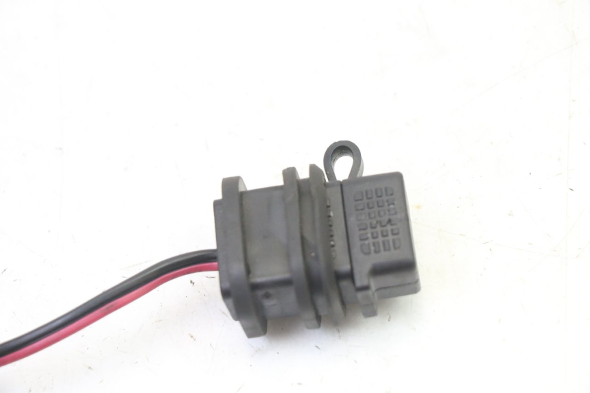 photo de CIGAR LIGHTER SOCKET PIAGGIO MP3 HPE 310 (2024 - 2025) - Component detail