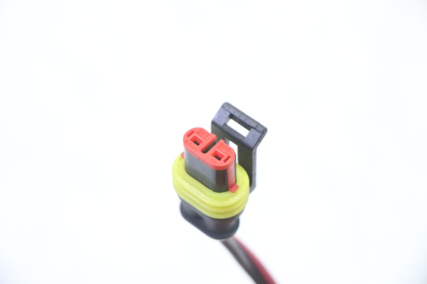 photo de CIGAR LIGHTER SOCKET PIAGGIO MP3 HPE 310 (2024 - 2025) - Technical close-up