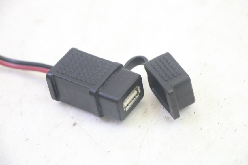 photo de CIGAR LIGHTER SOCKET PIAGGIO MP3 500 (2016 - 2018) - Component detail