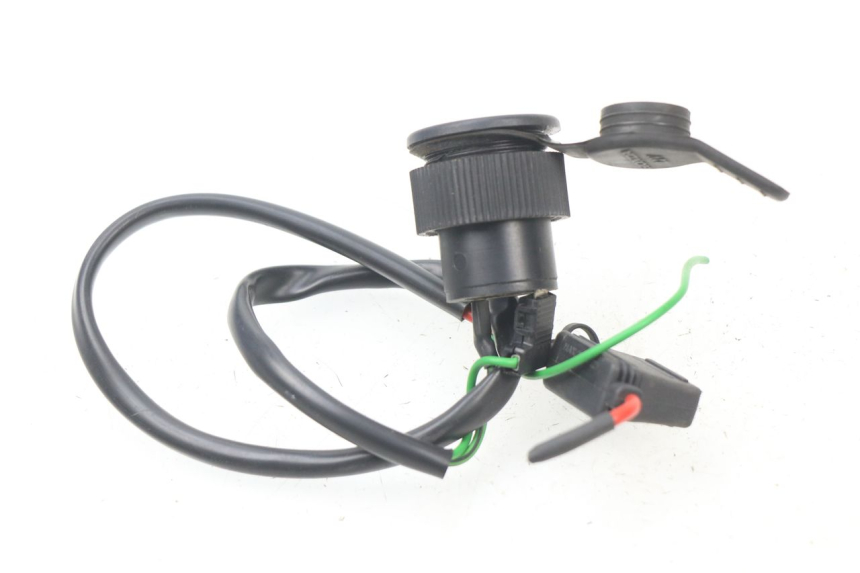 photo de CIGAR LIGHTER SOCKET HONDA NHX LEAD 110 (2008 - 2010) - Alternative perspective