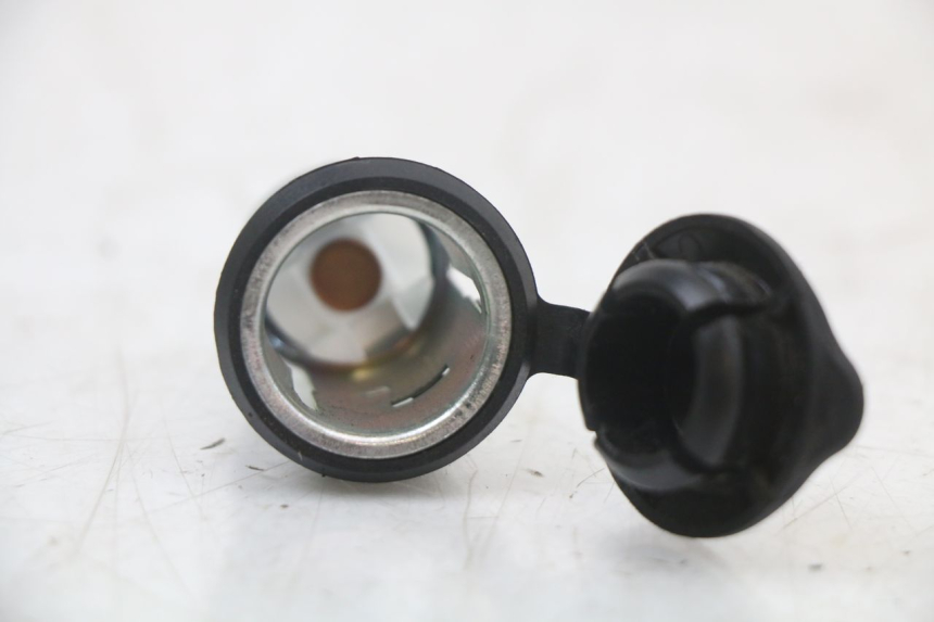photo de CIGAR LIGHTER SOCKET MOTO GUZZI NORGE 8V GT 1200 (2011 - 2016) - Component detail